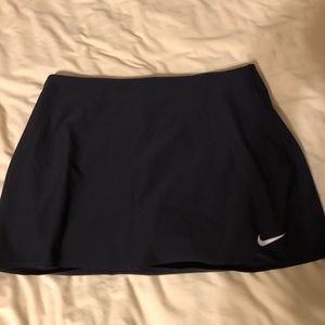 Woman’s Nike Skirt!!